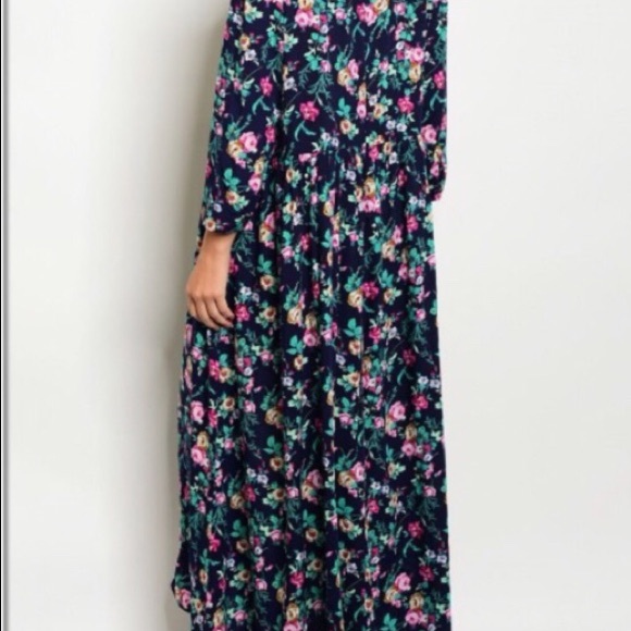 Floral Maxi Dress - Picture 3 of 4